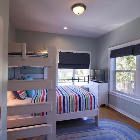 Villa By The Sea Tybee Island Exterior photo