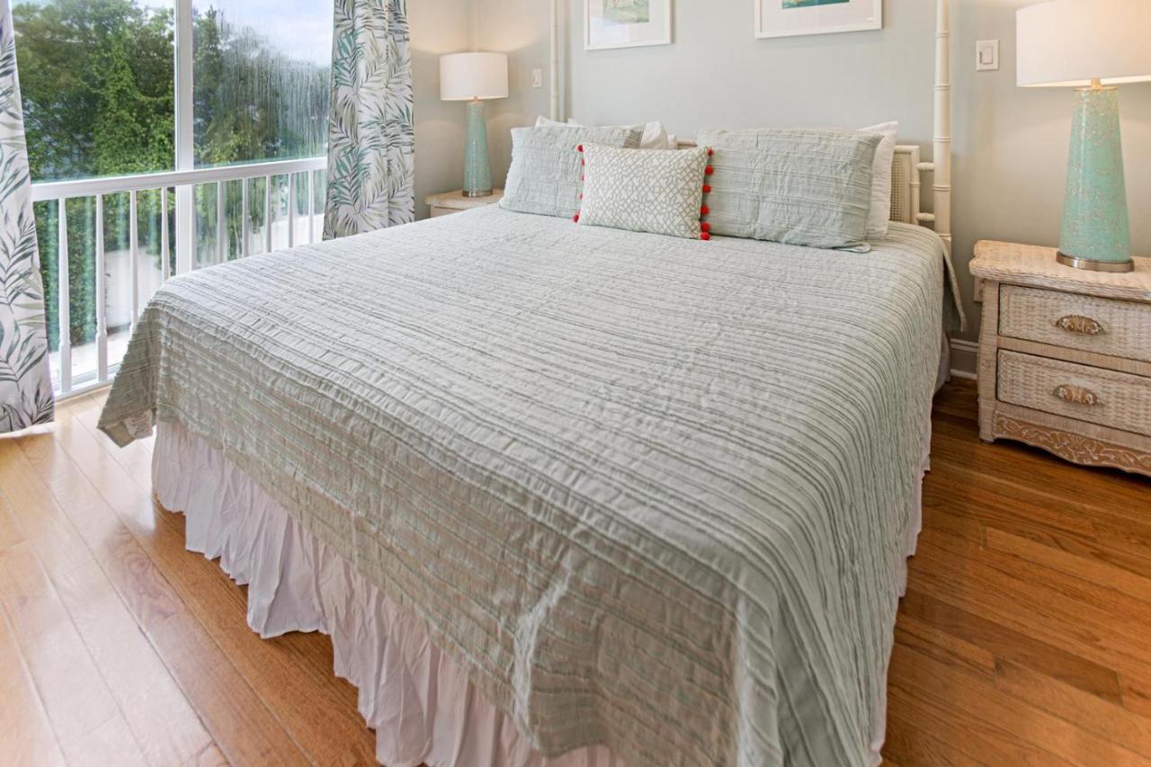 Villa By The Sea Tybee Island Exterior photo