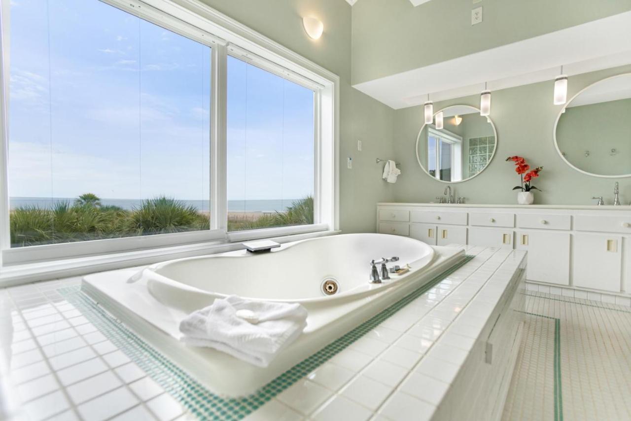 Villa By The Sea Tybee Island Exterior photo