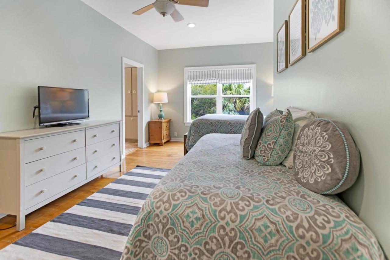 Villa By The Sea Tybee Island Exterior photo